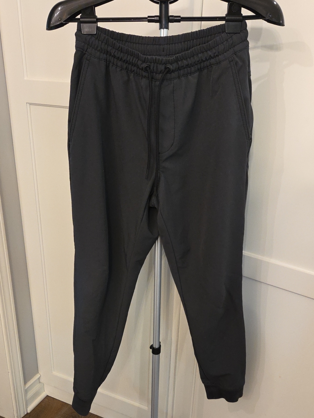 Old Navy Go H2O Men's SM Charcoal Drawstring Jogger Quick Dry Pants